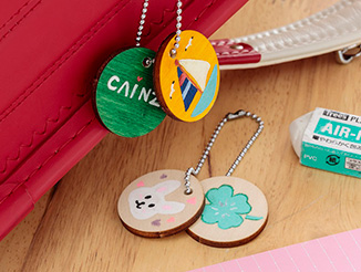 ウッドチップキーホルダー